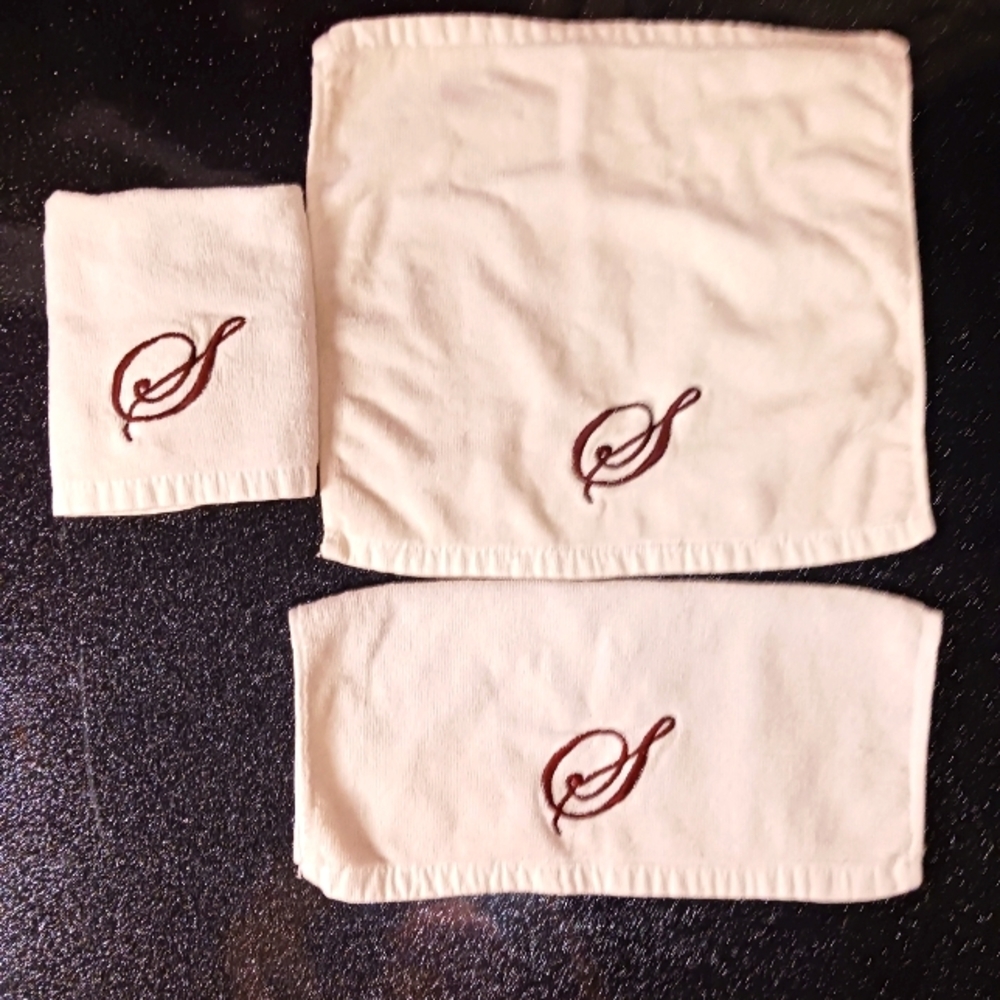 Vintage Set of 3 Cream Washcloths with Brown Embroidered Cursive S.